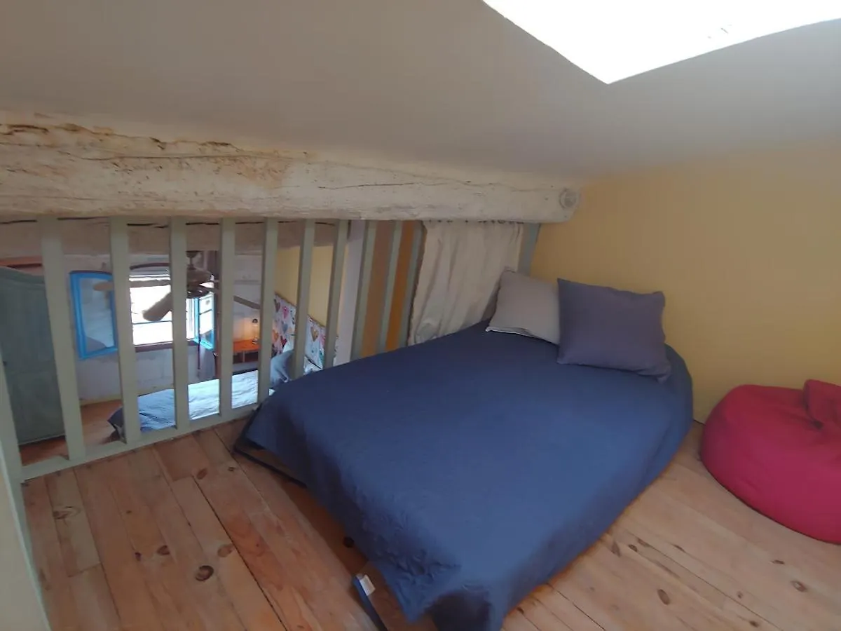 Vakantiehuis Charmante Maison Arlesienne A L'Ombre Des Arenes, De 2 A 5P Frankrijk
