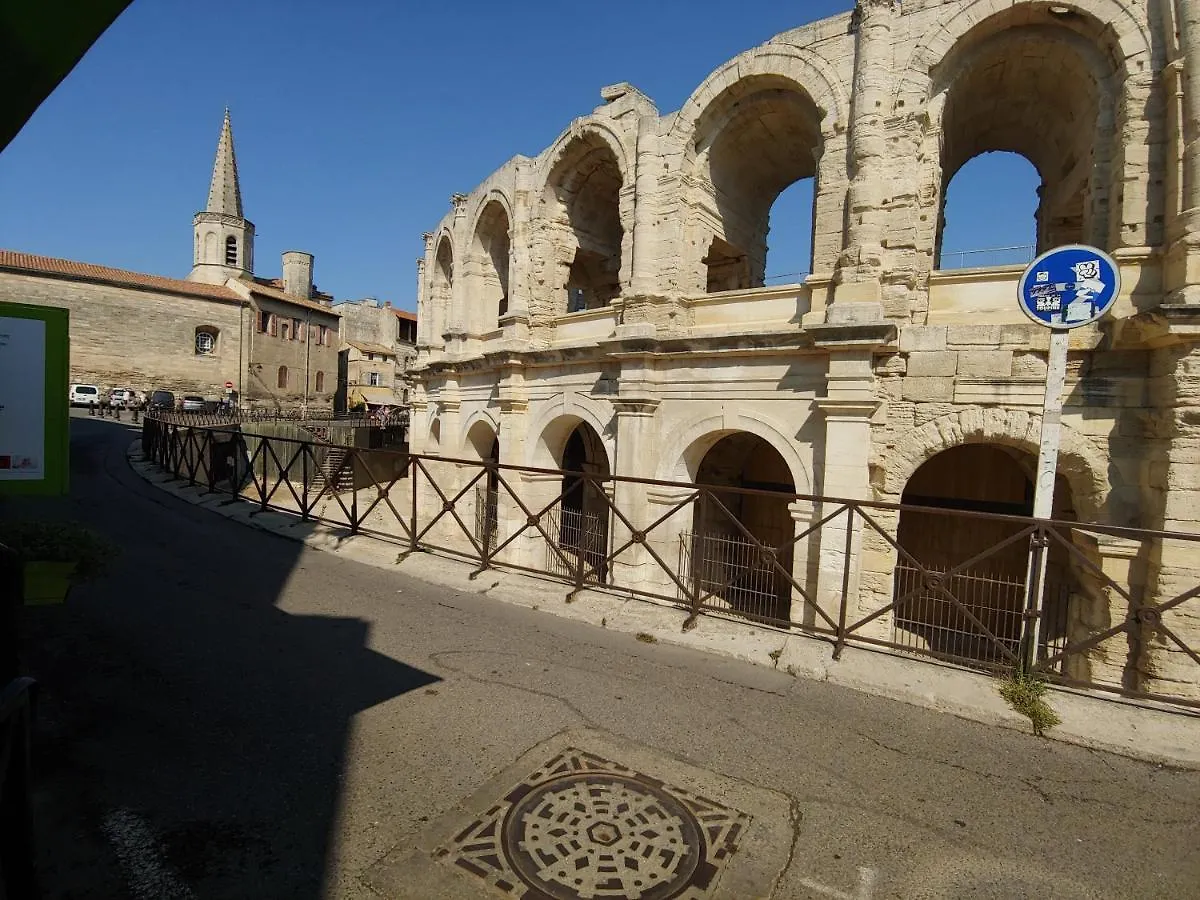 Charmante Maison Arlesienne A L'Ombre Des Arenes, De 2 A 5P 0*, Arles France