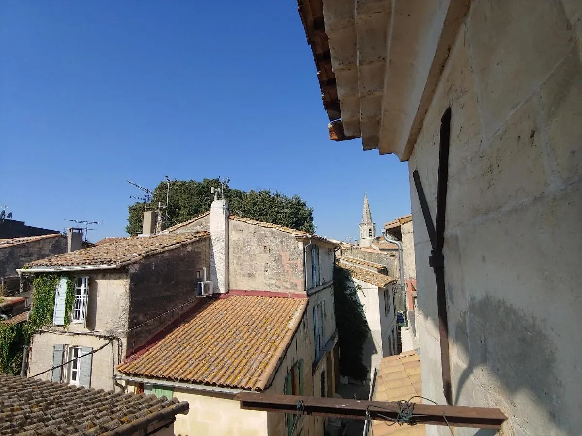 Charmante Maison Arlesienne A L'Ombre Des Arenes, De 2 A 5P Holiday home Arles