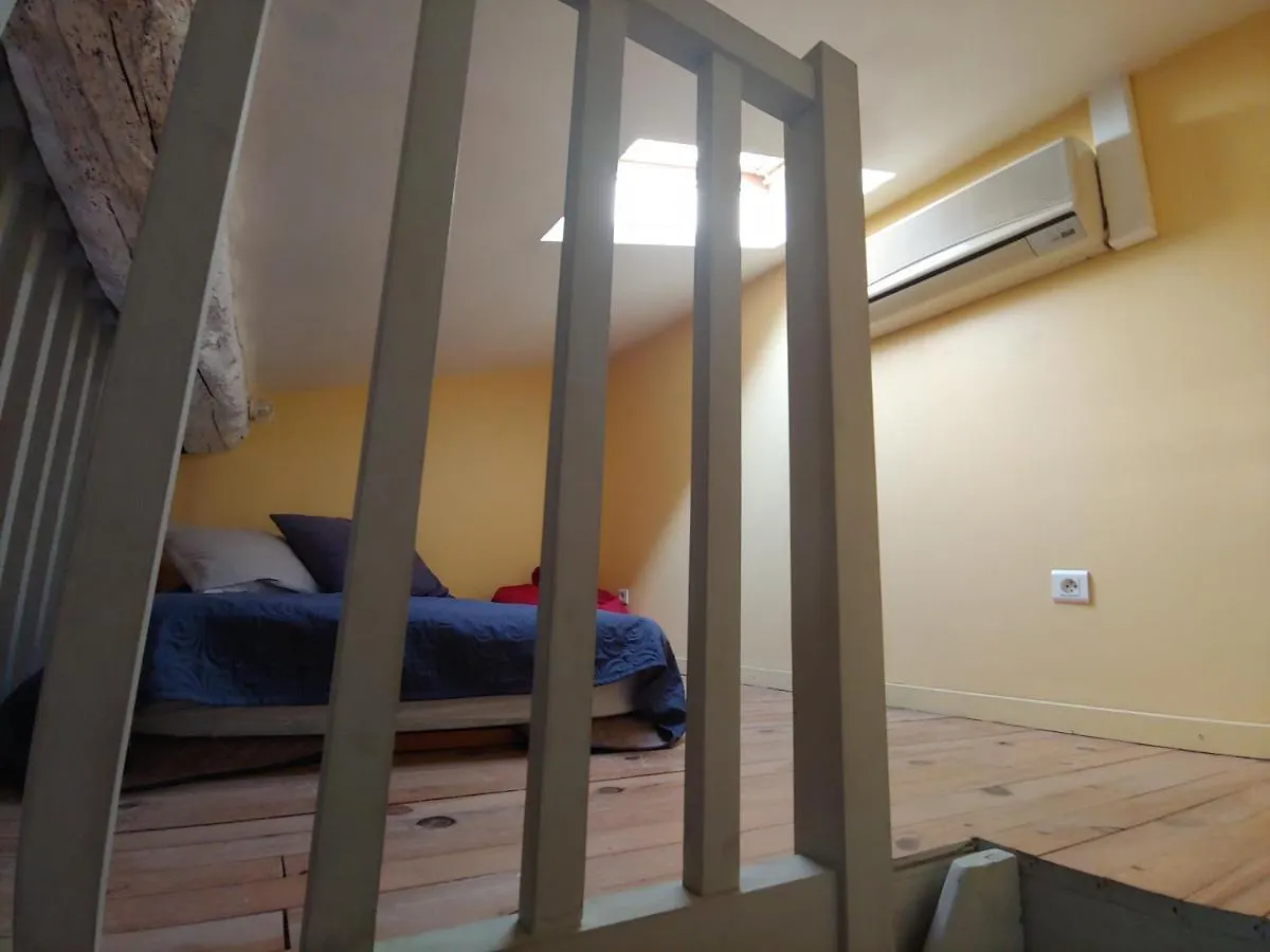 Holiday home Charmante Maison Arlesienne A L'Ombre Des Arenes, De 2 A 5P