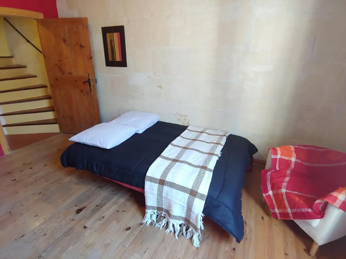 Charmante Maison Arlesienne A L'Ombre Des Arenes, De 2 A 5P Holiday home Arles